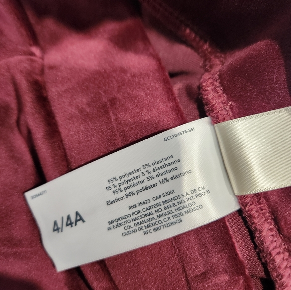 OshKosh velour set. Size 4. - Picture 4 of 4